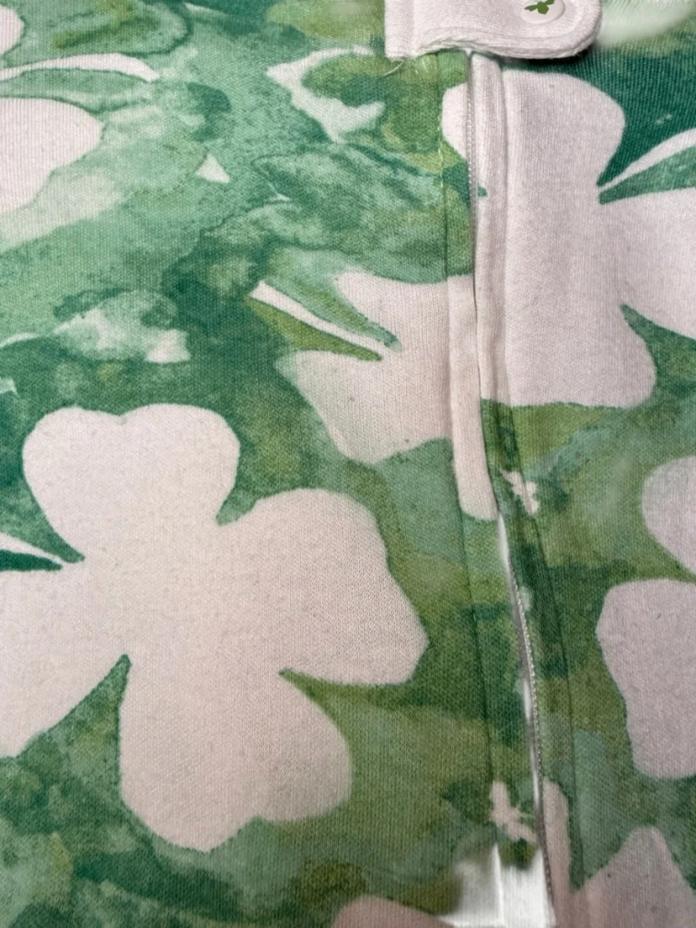 Burr’s Bees Baby Green Shamrock Footed Baby Sleeper 6-9 Months